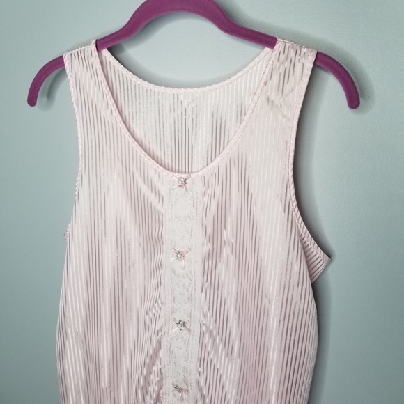 4/$24 {Vintage} Pink Flower Lace Design Night Cami - Picture 2 of 5